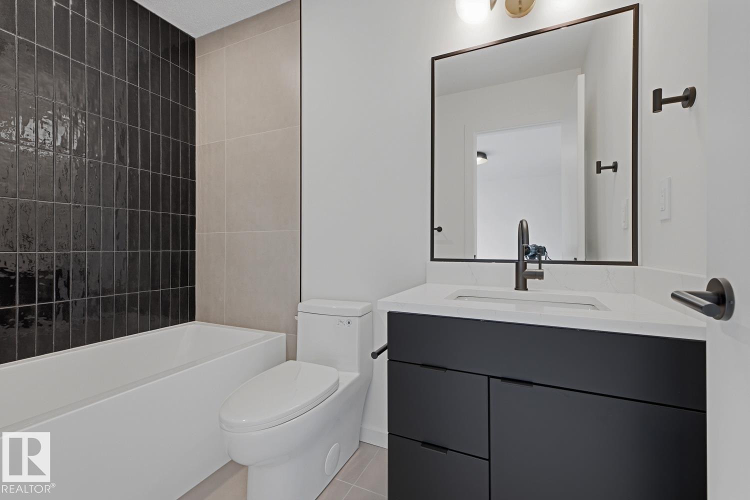 8903 94 ave NW NW - 28