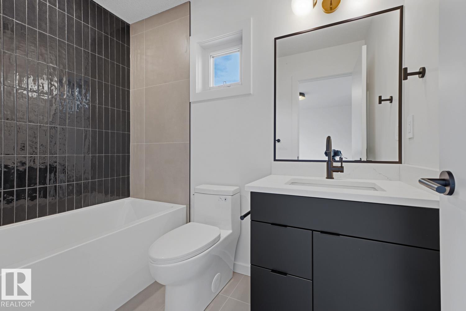 8903 94 ave NW NW - 36