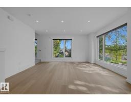 8903 94 Ave Nw Nw, Edmonton, AB T6C1W6 Photo 11