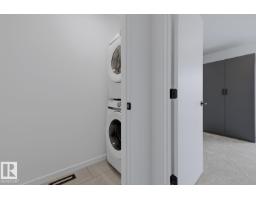 8903 94 Ave Nw Nw, Edmonton, AB T6C1W6 Photo 22
