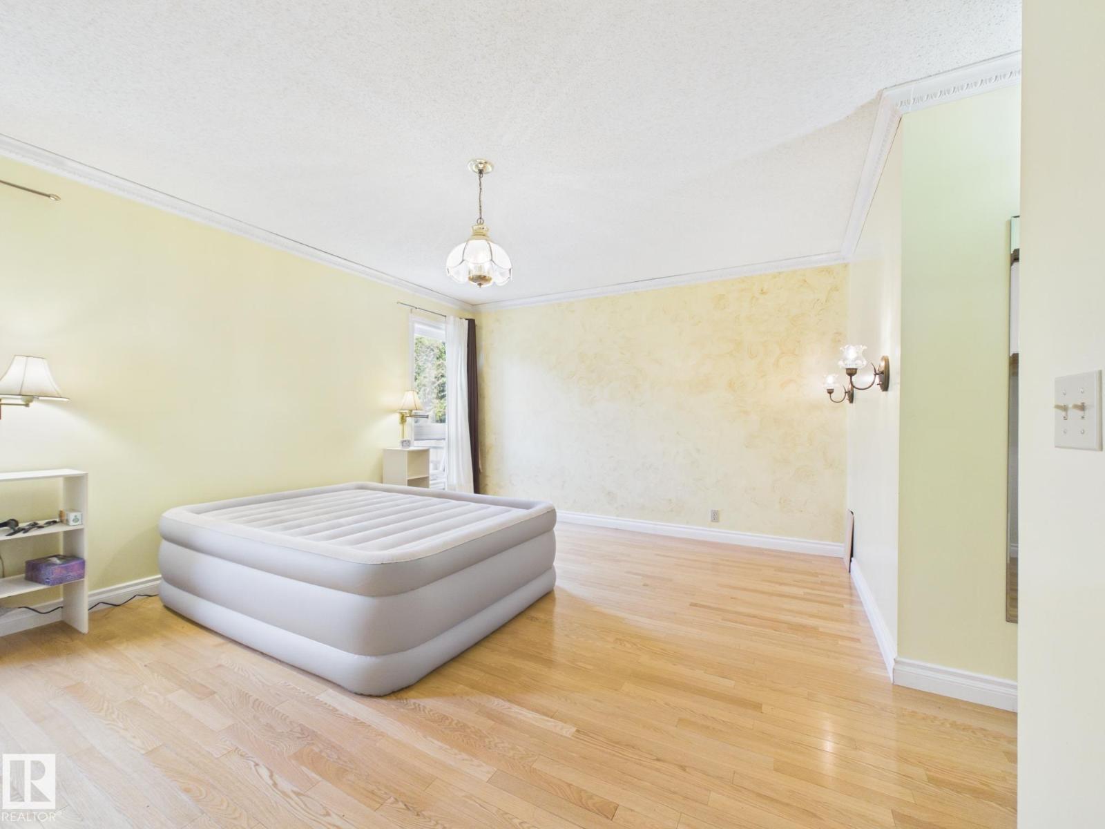 18634 99A AV NW - 15