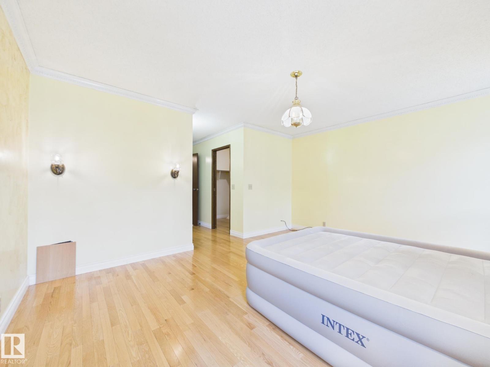 18634 99A AV NW - 16