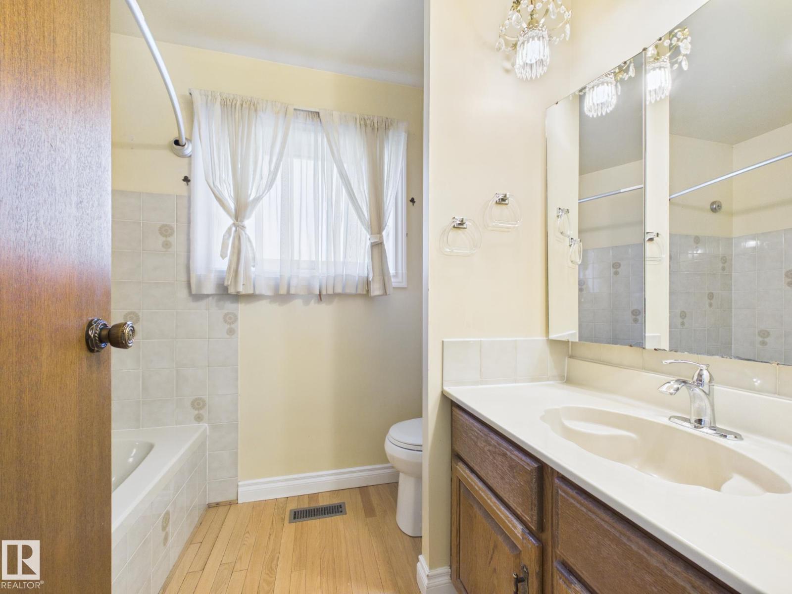 18634 99A AV NW - 18