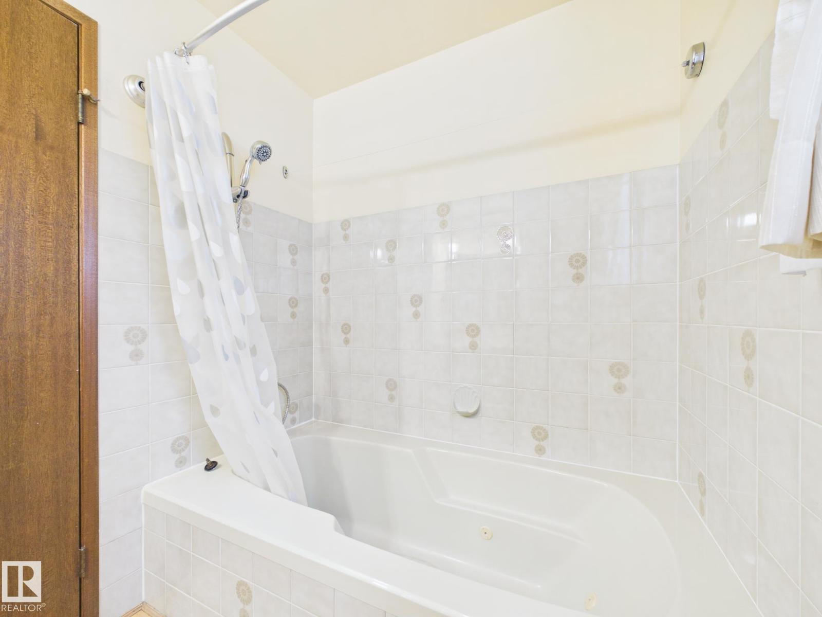 18634 99A AV NW - 19