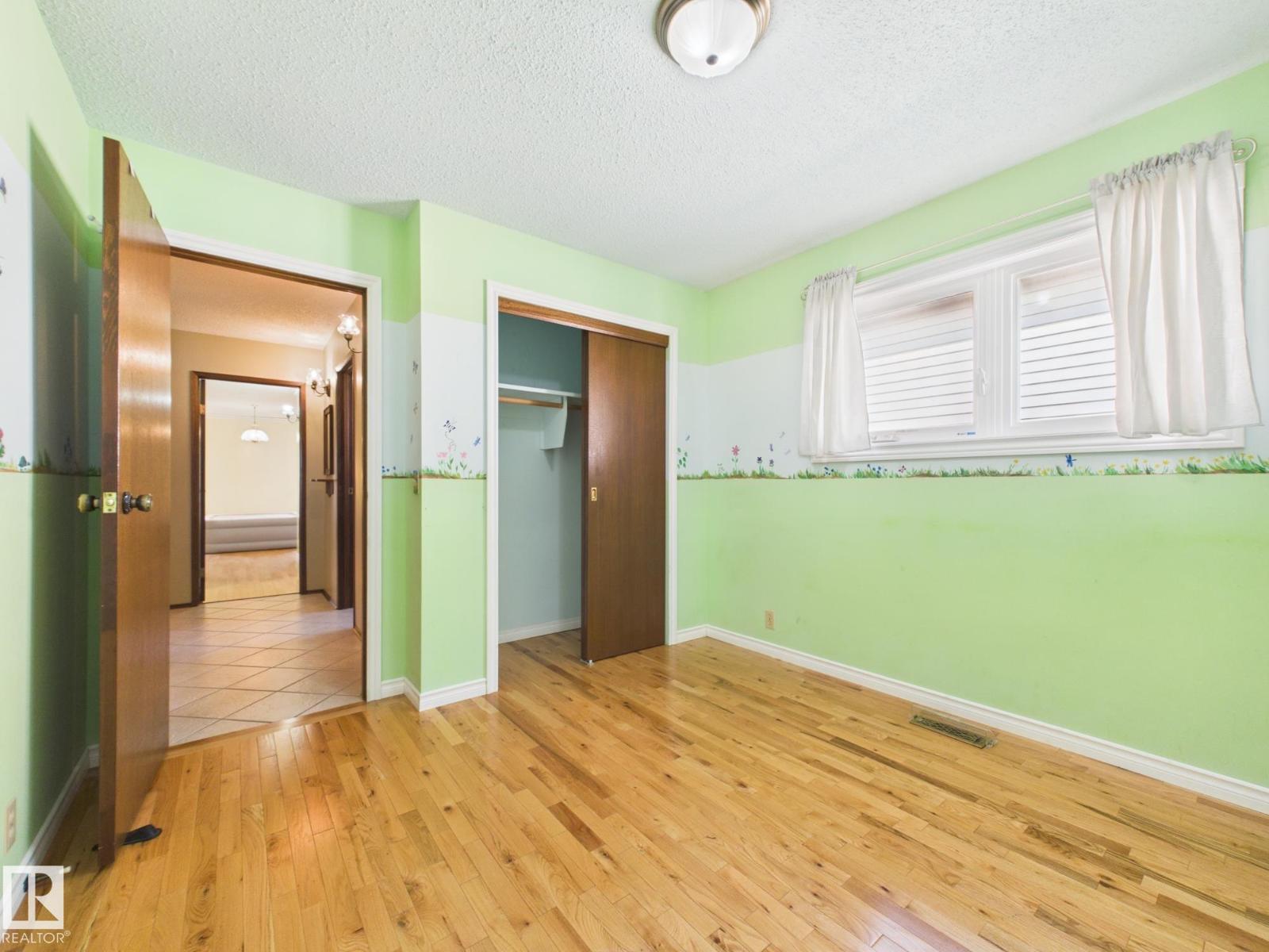 18634 99A AV NW - 21