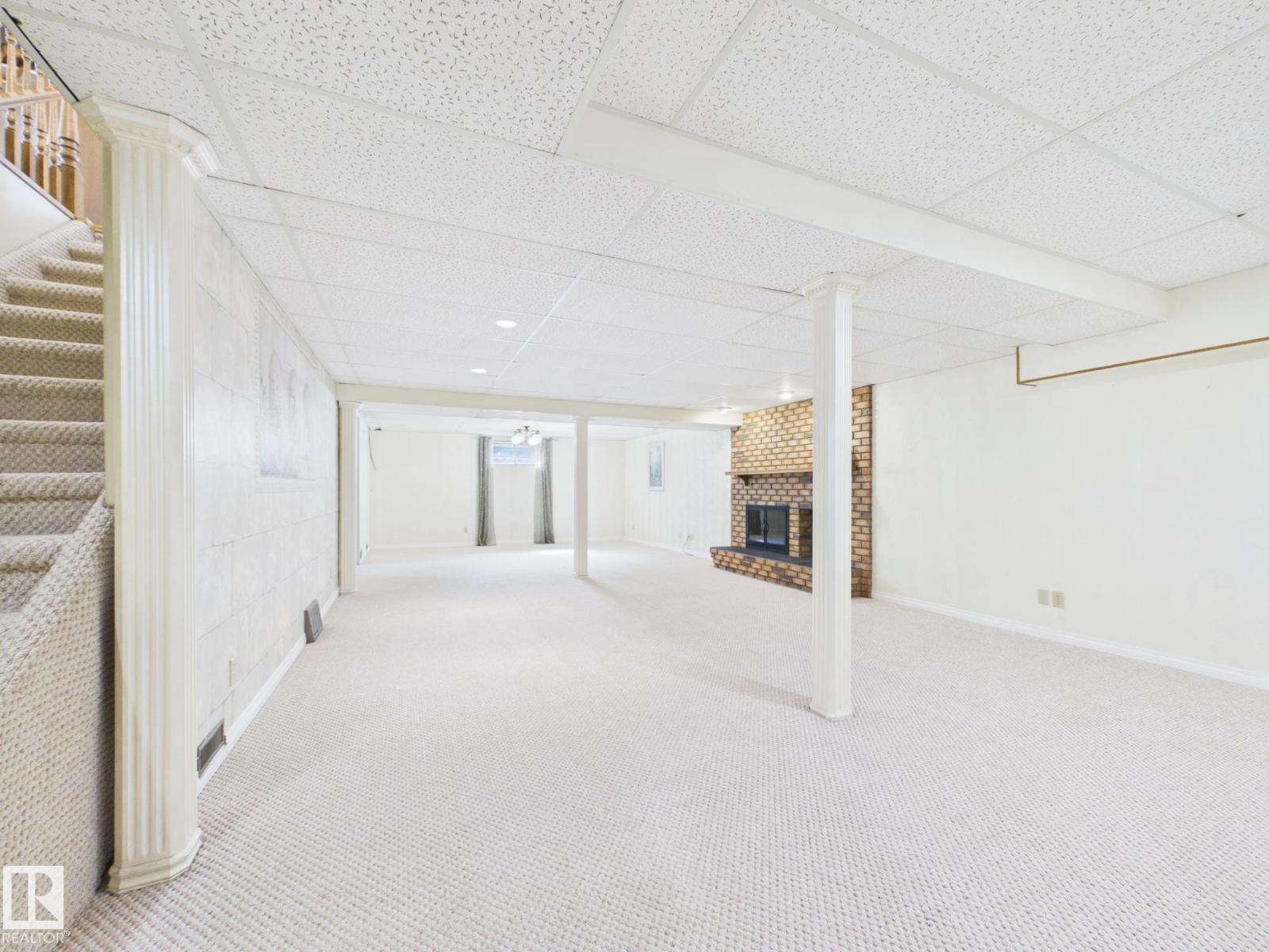 18634 99A AV NW - 24