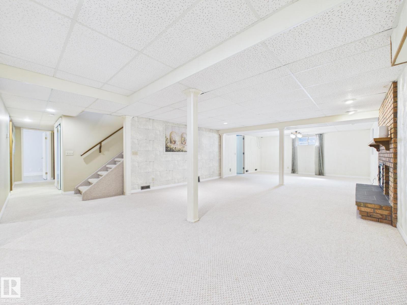 18634 99A AV NW - 26