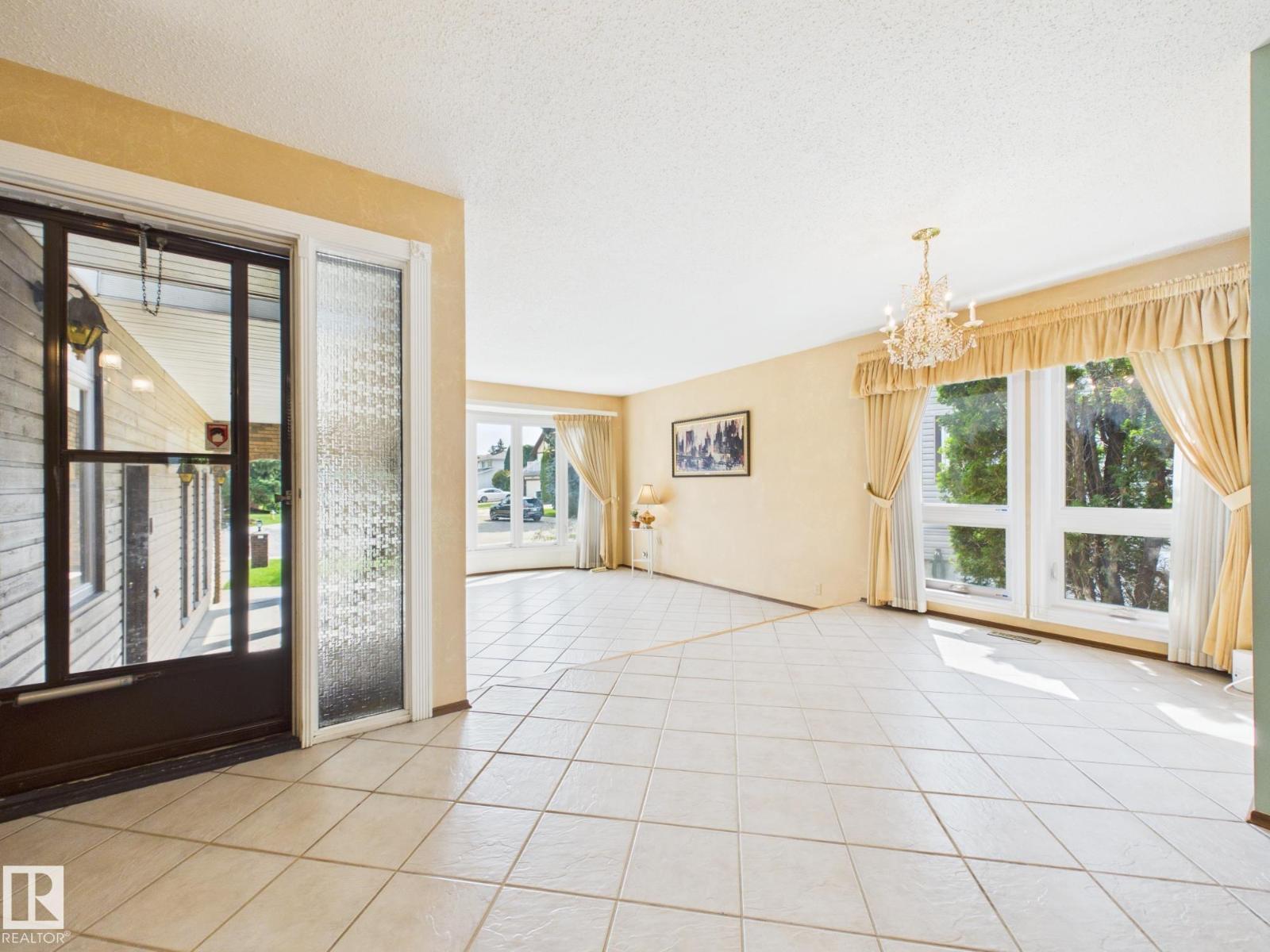 18634 99A AV NW - 3
