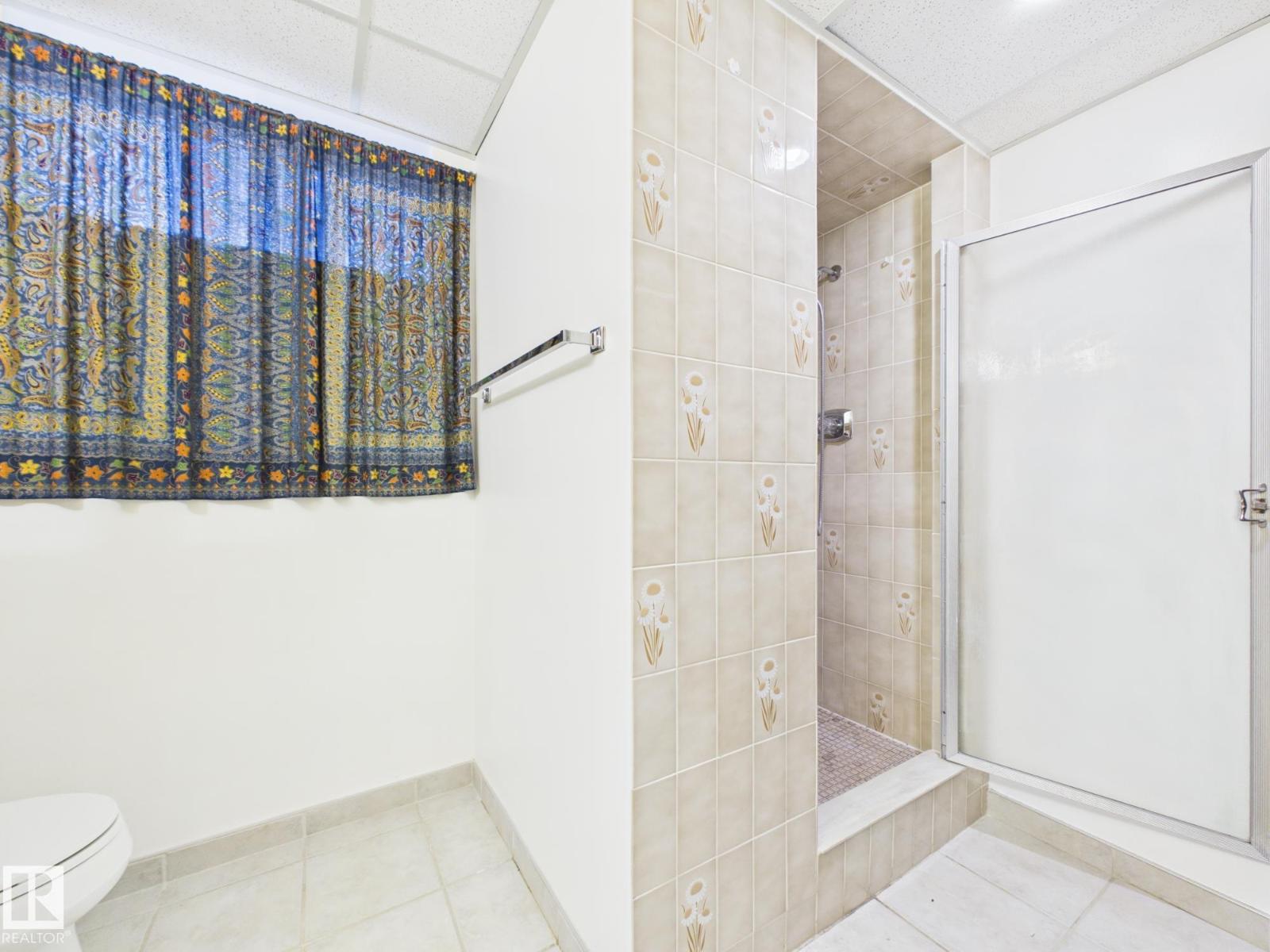 18634 99A AV NW - 32