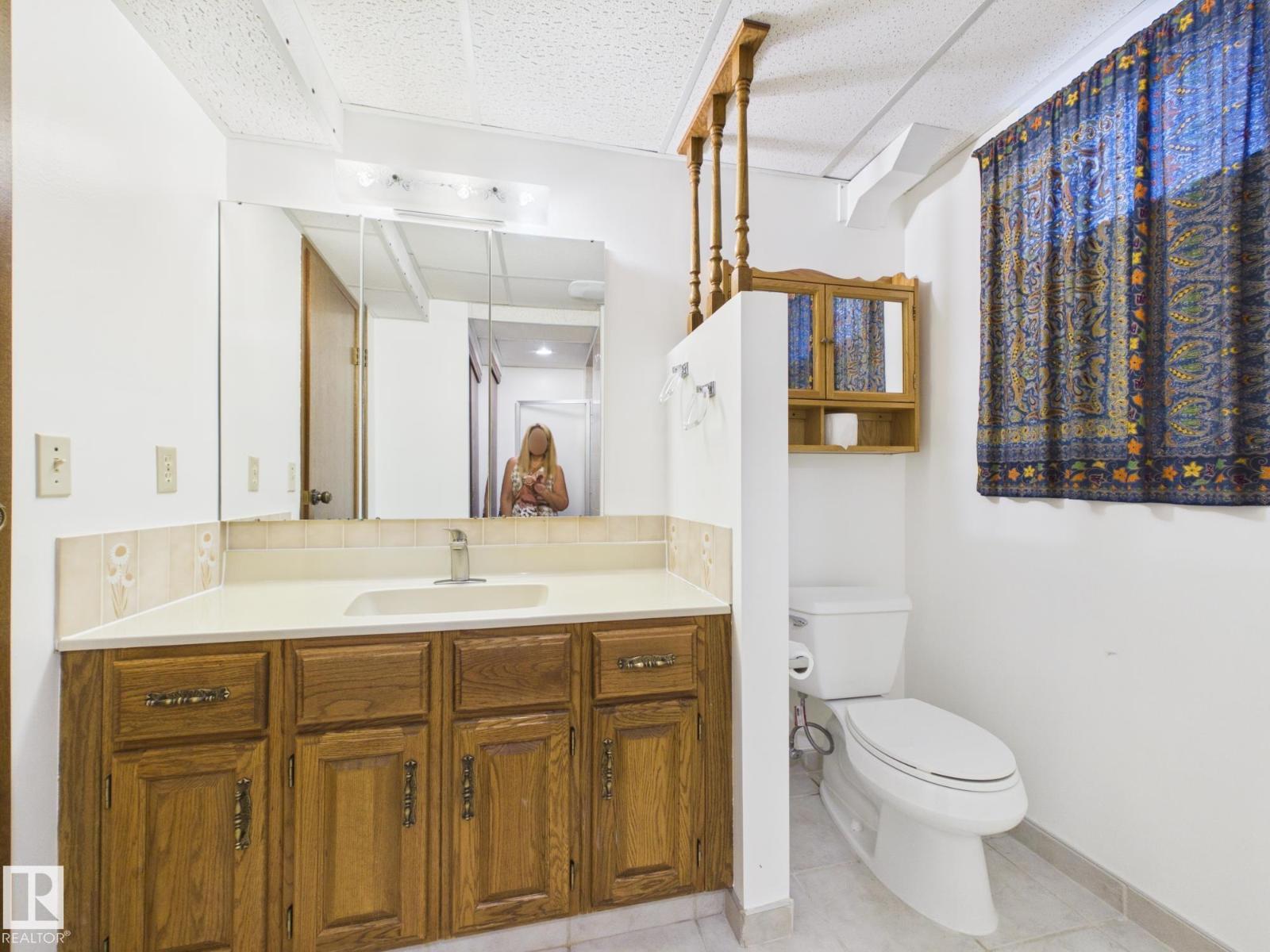 18634 99A AV NW - 33