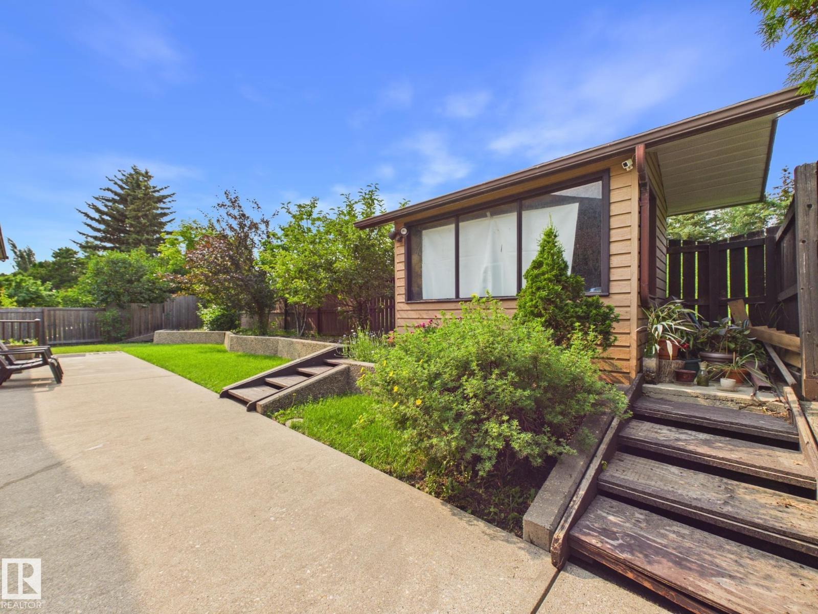 18634 99A AV NW - 38