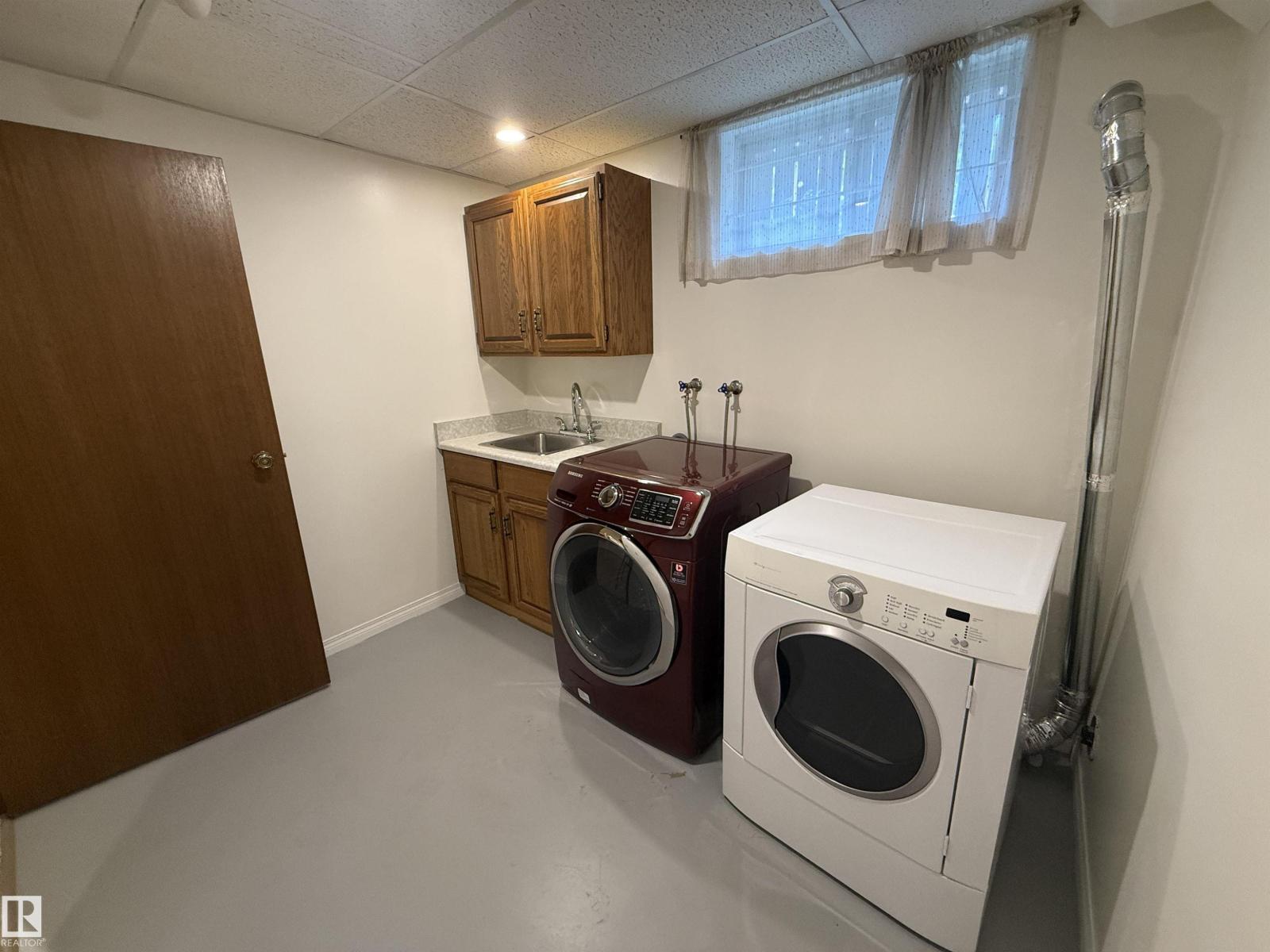 18634 99A AV NW - 43