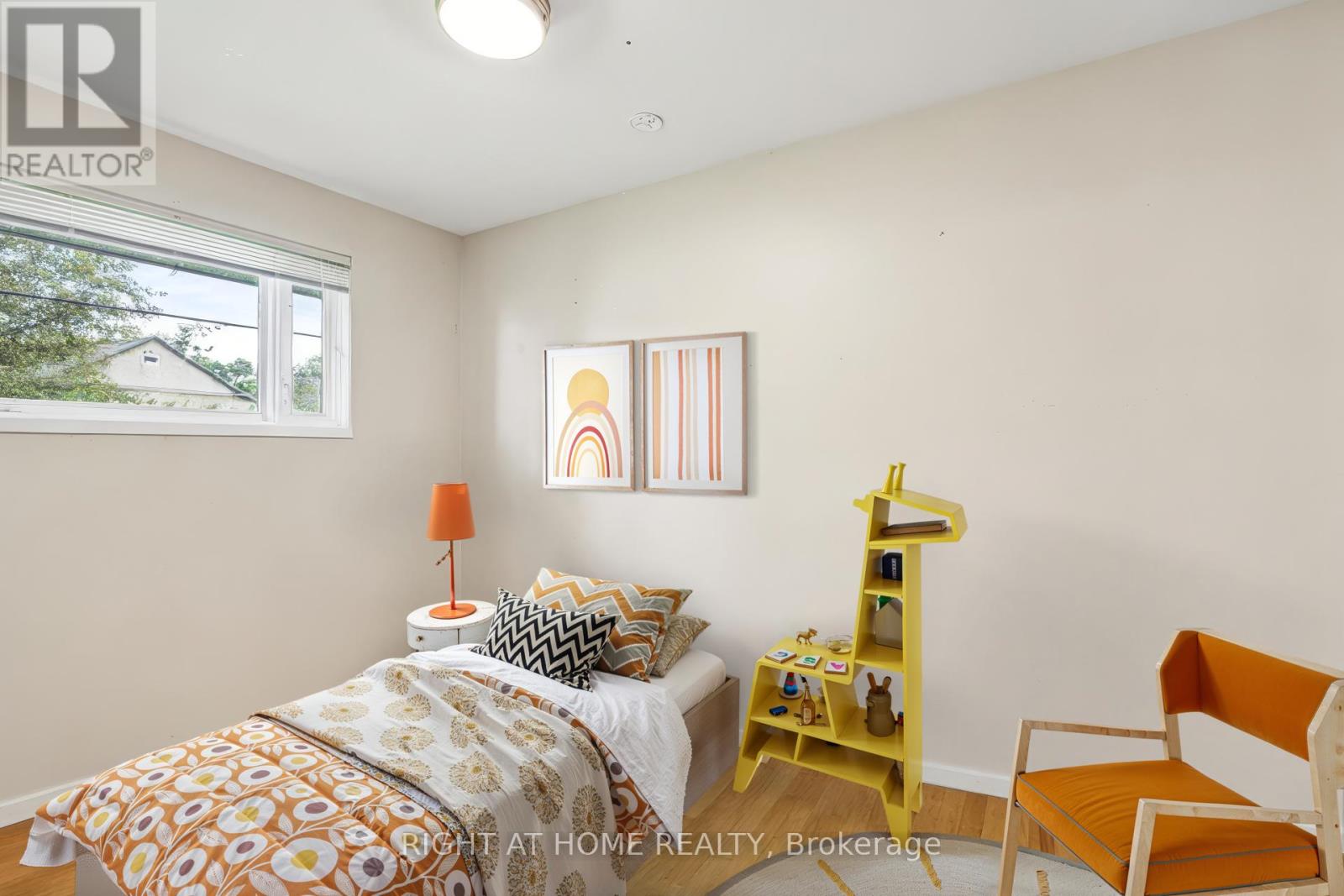 1640 FISHER AVENUE - 11