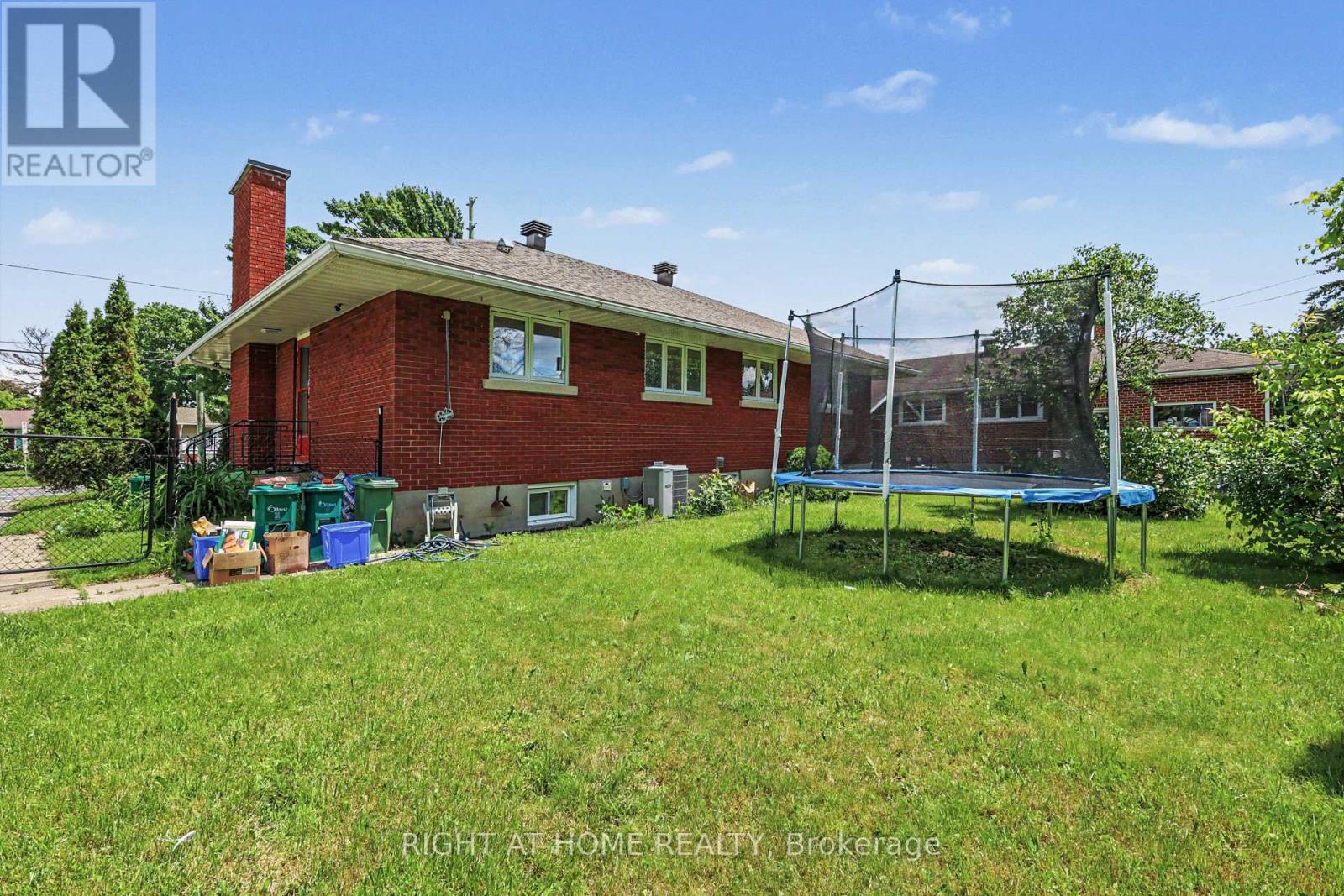 1640 FISHER AVENUE - 22