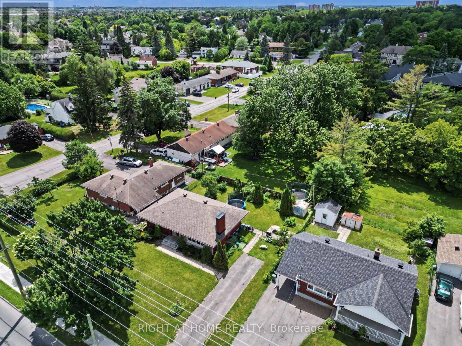 1640 FISHER AVENUE - 25