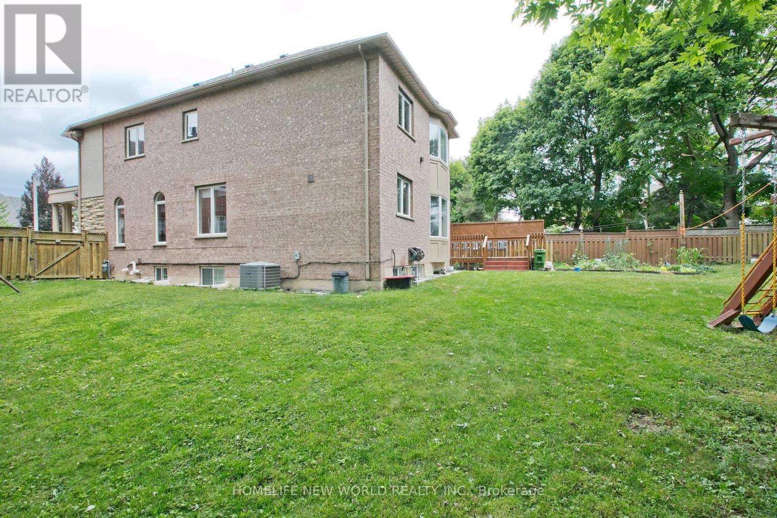 39 GREEN MEADOWS CIRCLE - 25