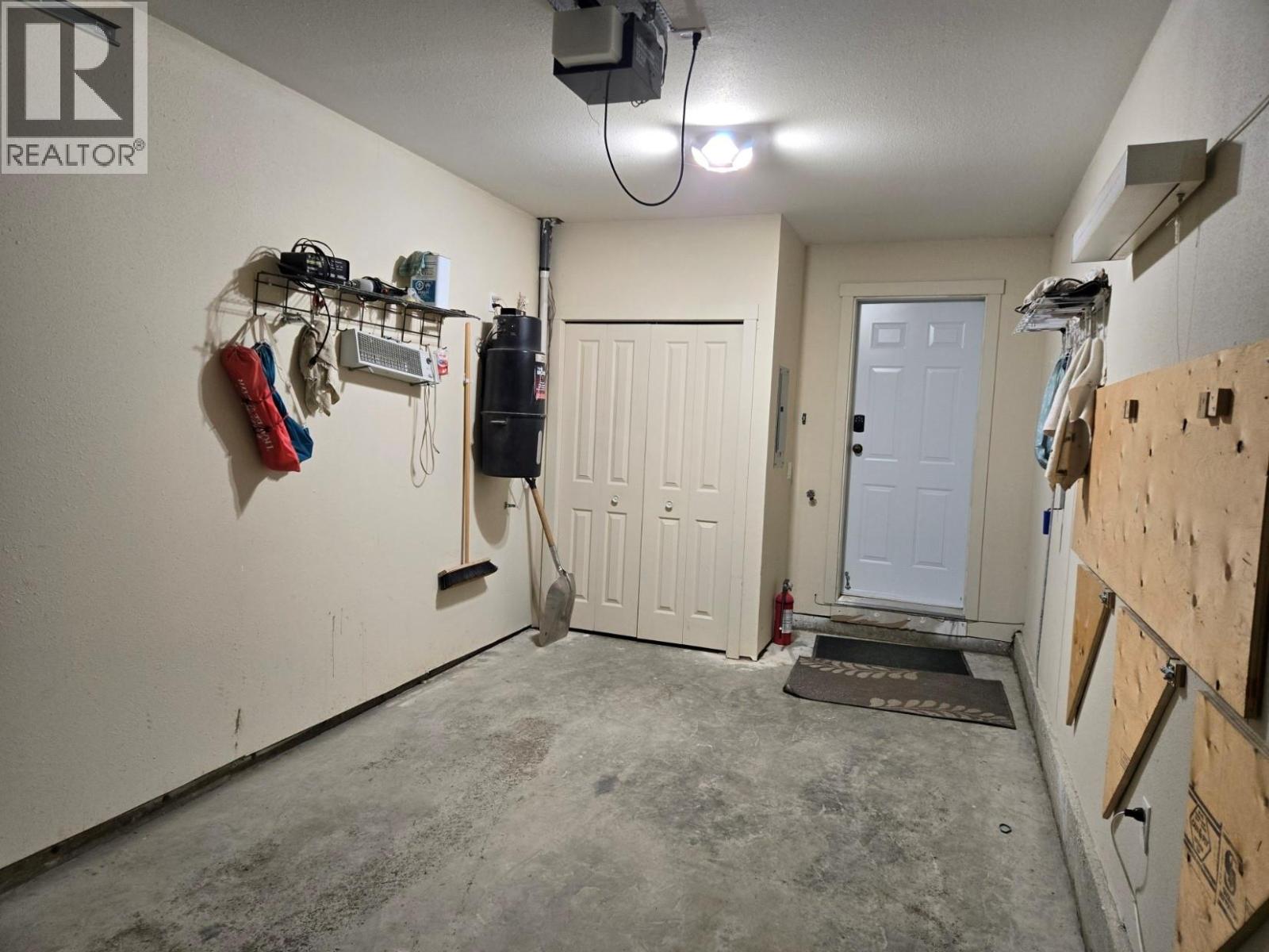 #27 2075 Summit Drive - 3