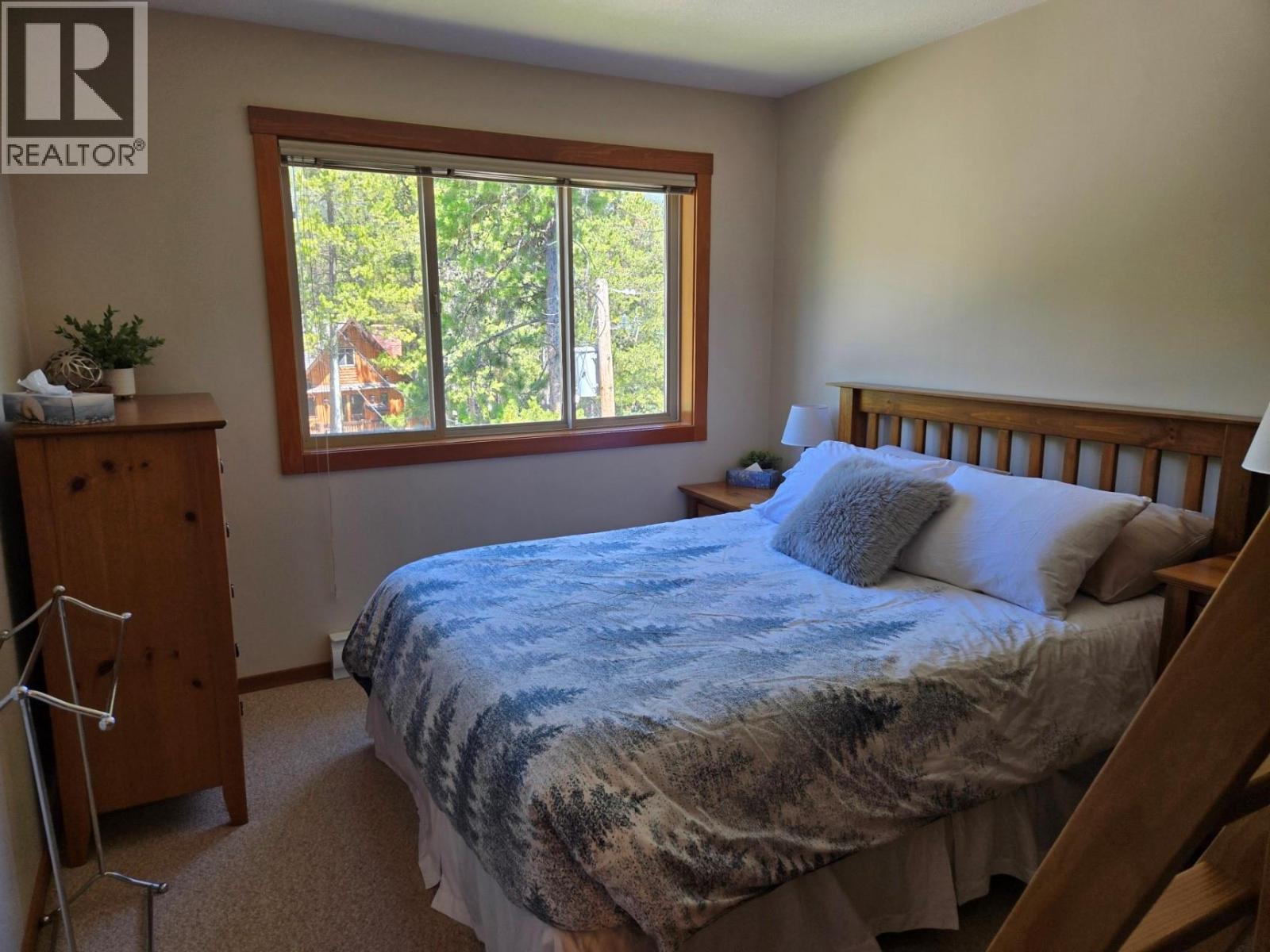 #27 2075 Summit Drive - 17
