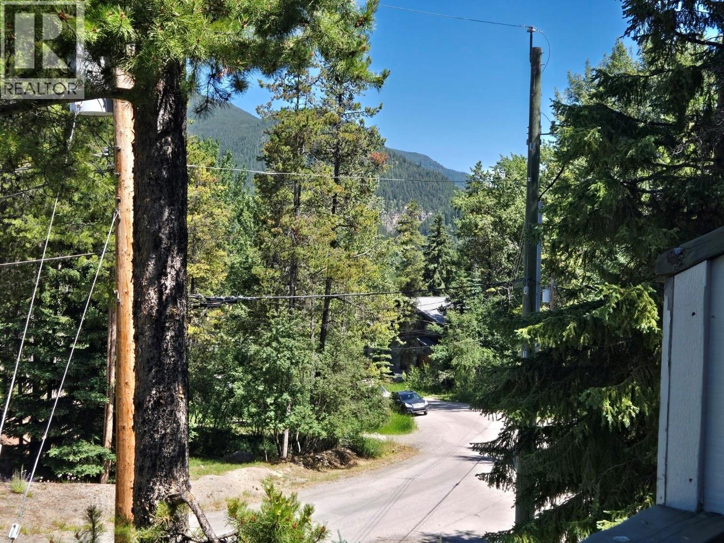 #27 2075 Summit Drive - 7