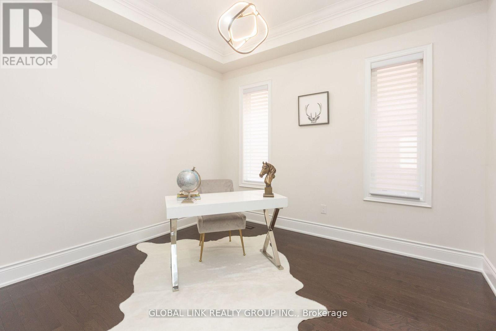 44 GOLDEN HAWK DRIVE - 16