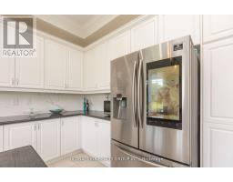 44 Golden Hawk Drive, Hamilton, ON L4B1W8 Photo 12