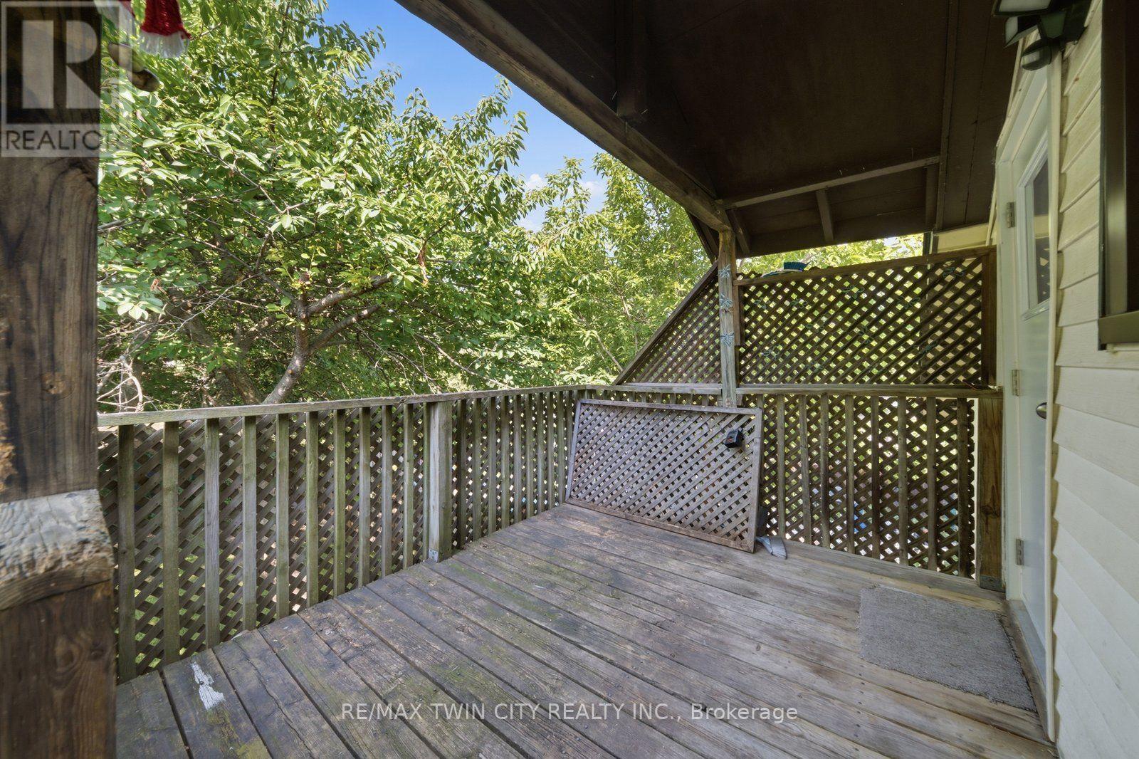 UPPER - 172 ALBION STREET, Brantford — photo 4