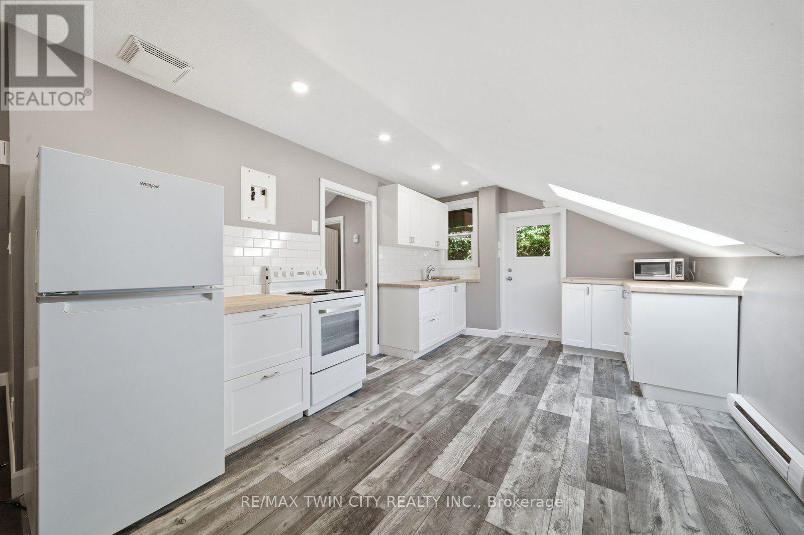 UPPER - 172 ALBION STREET, Brantford — photo 9