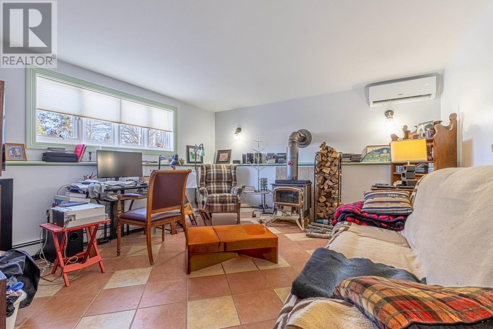 21 SOBEY Drive - 24