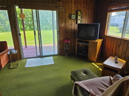 62 Lakeview Road, Matheson Island, MB R0C2A0 Photo 9