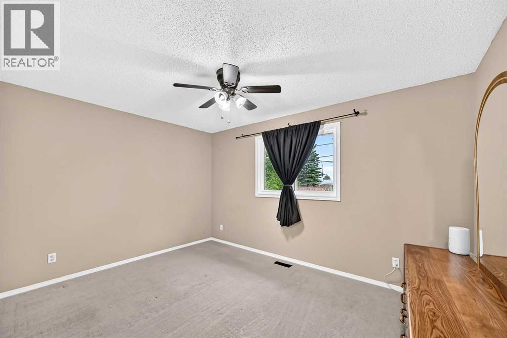 15 Falshire Terrace NE - 15