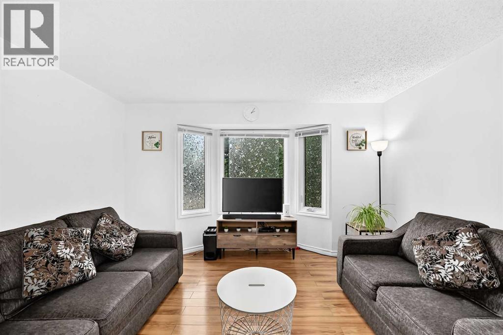 15 Falshire Terrace NE - 4