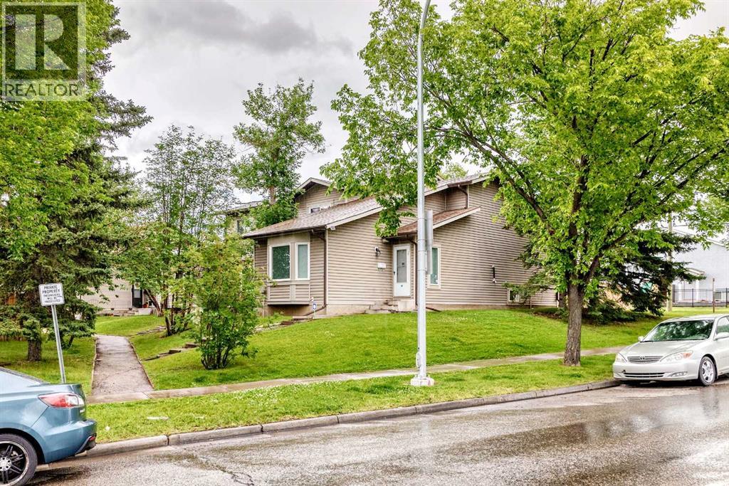 15 Falshire Terrace NE - 40