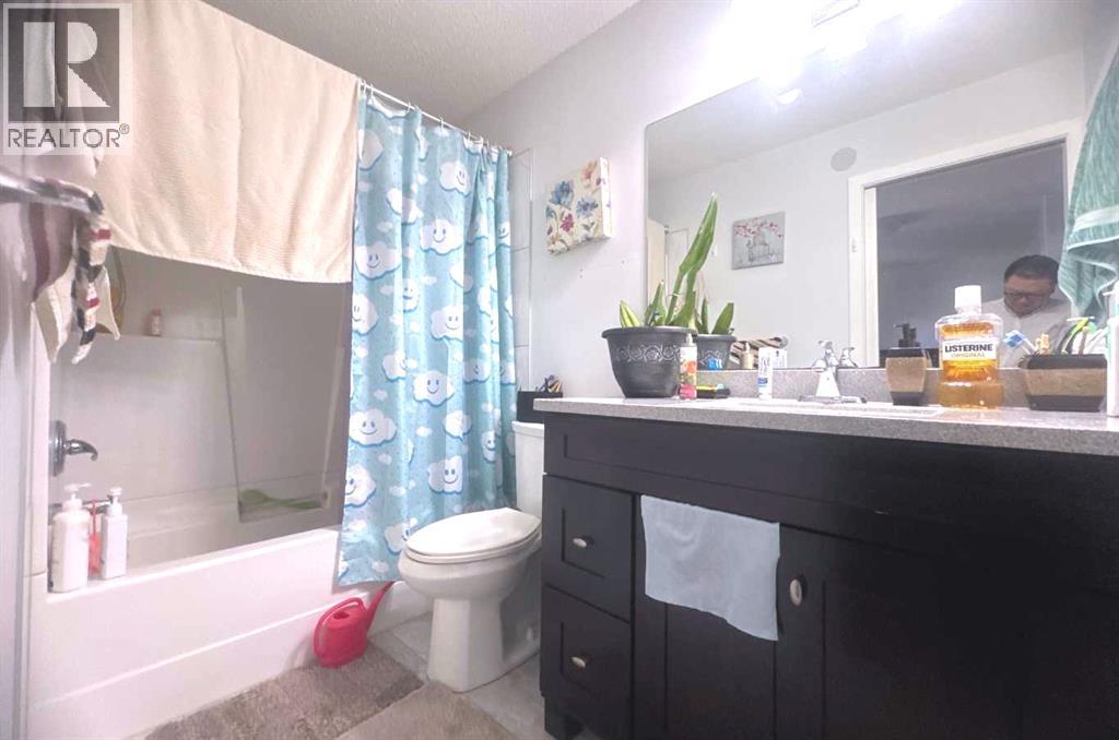 235 Penbrooke Close SE - 12
