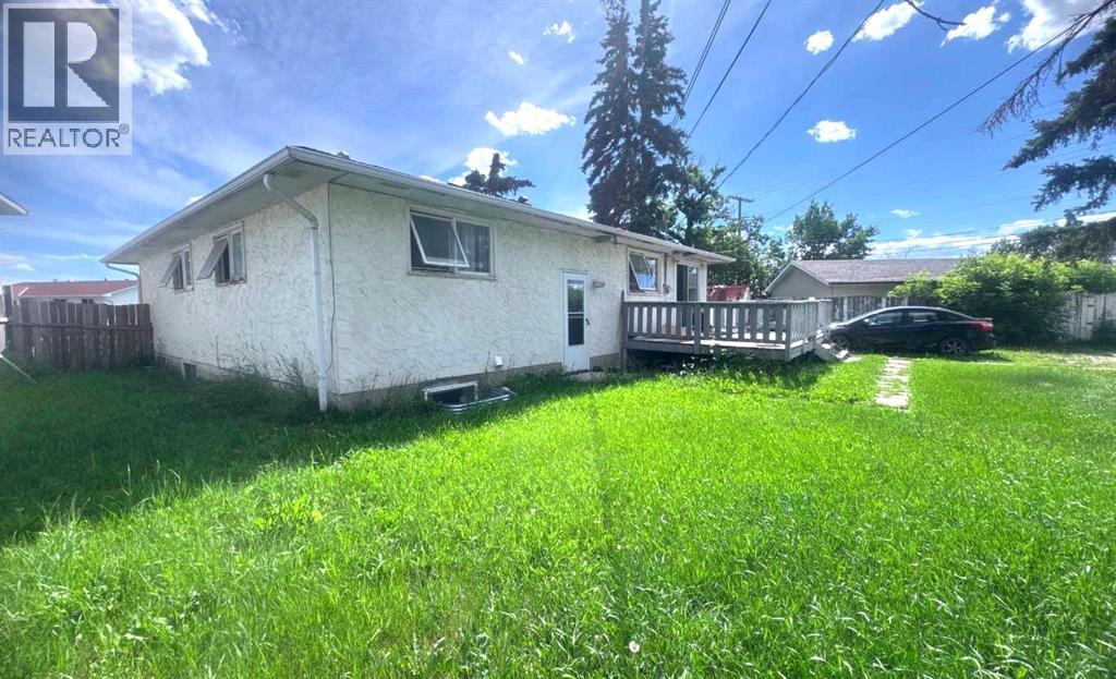 235 Penbrooke Close SE - 3