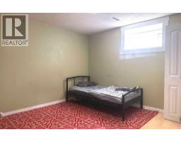 235 Penbrooke Close SE - photo 16