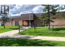 235 Penbrooke Close SE - photo 6
