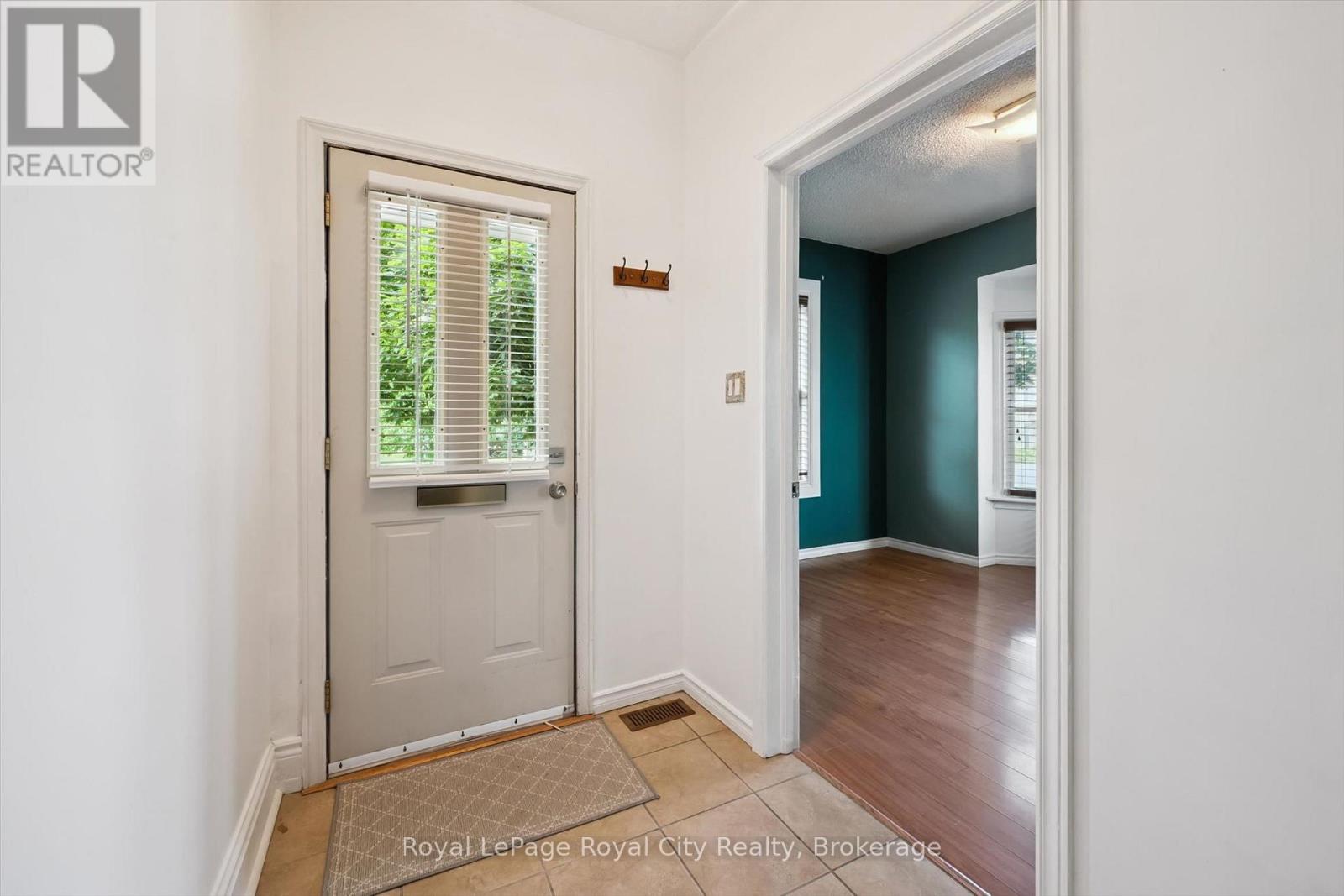90 NEEVE STREET - 5