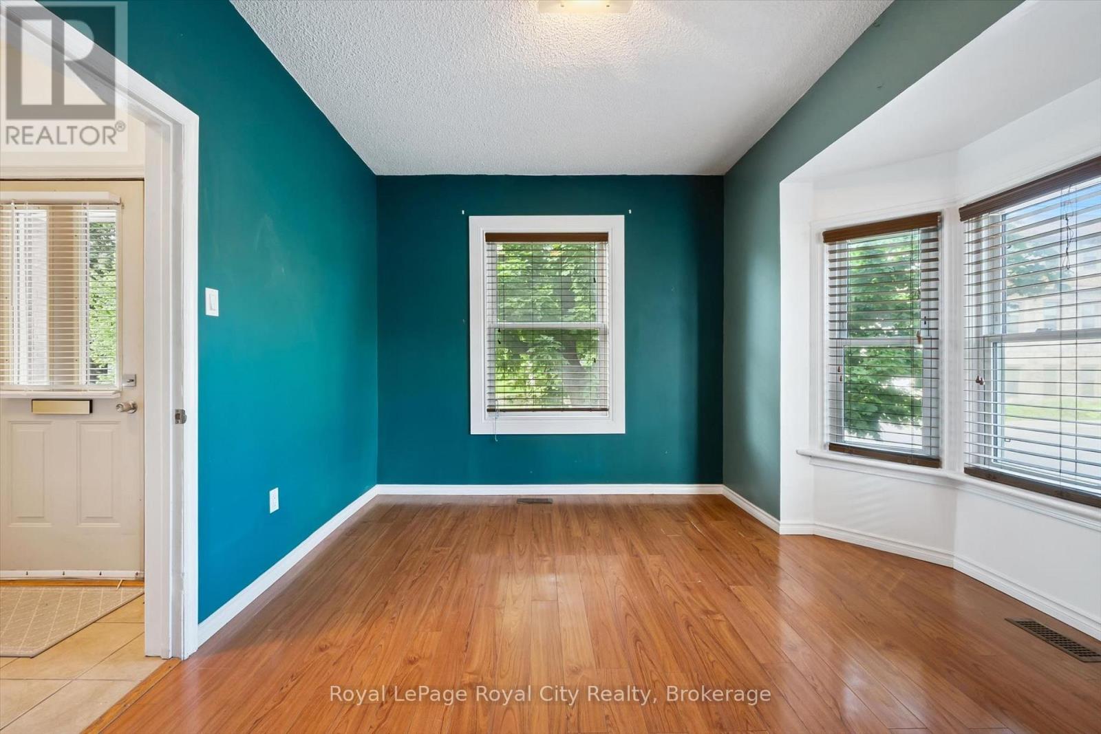 90 NEEVE STREET - 7