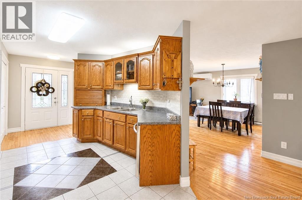 27 Clement Avenue - 8