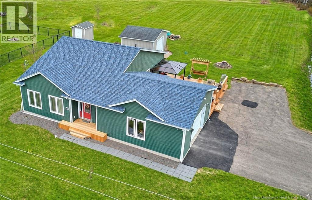 27 Clement Avenue - 25
