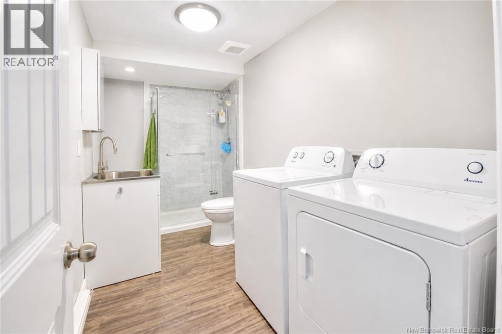 27 Clement Avenue - 22