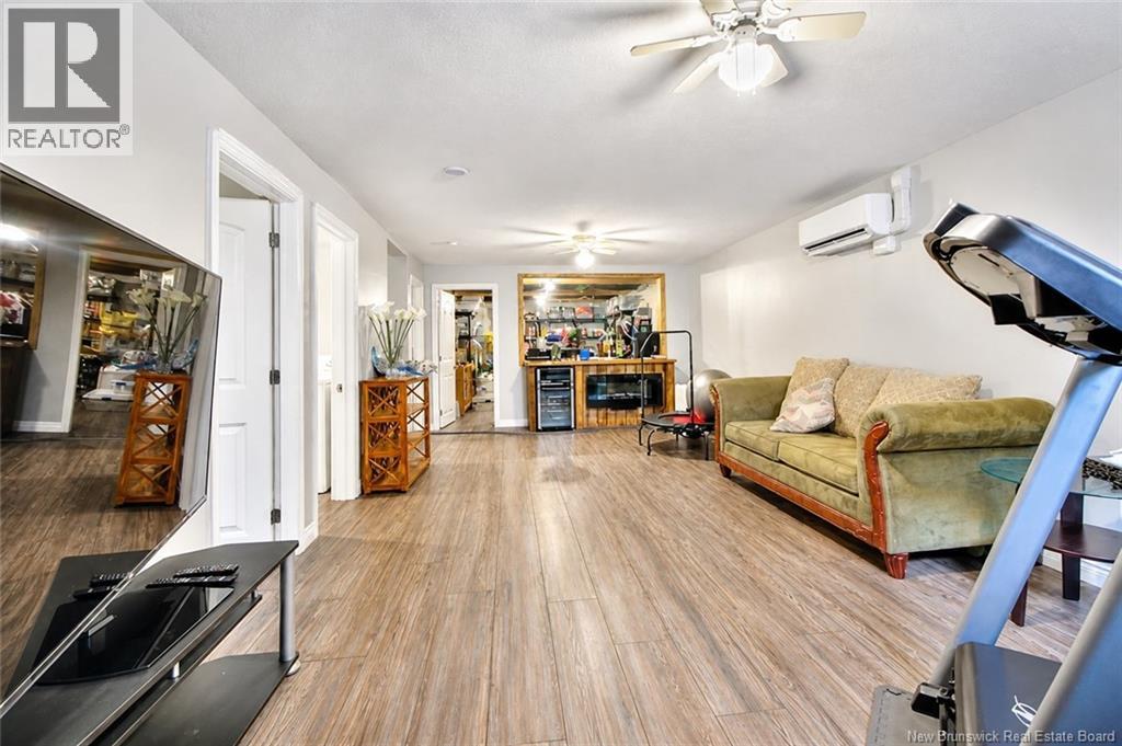 27 Clement Avenue - 19