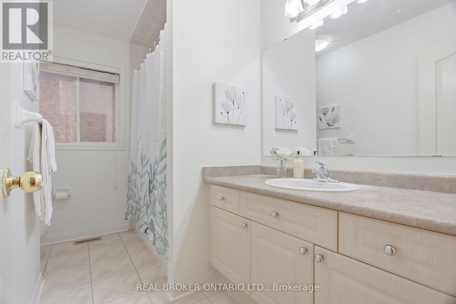 35 BONAVISTA DRIVE - Image 27