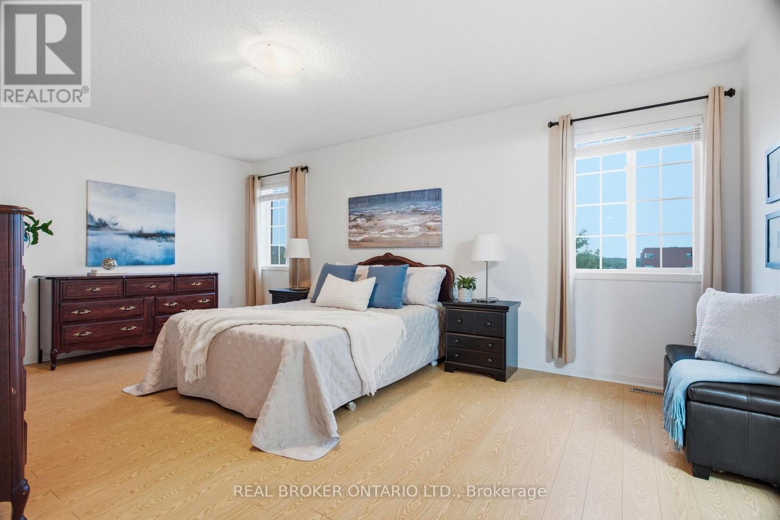 35 BONAVISTA DRIVE - Image 28