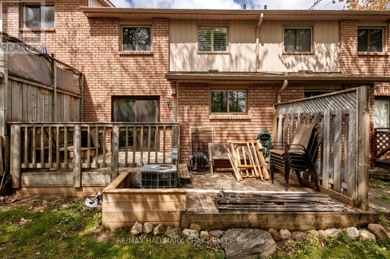 11 QUAIL CRESCENT - 27