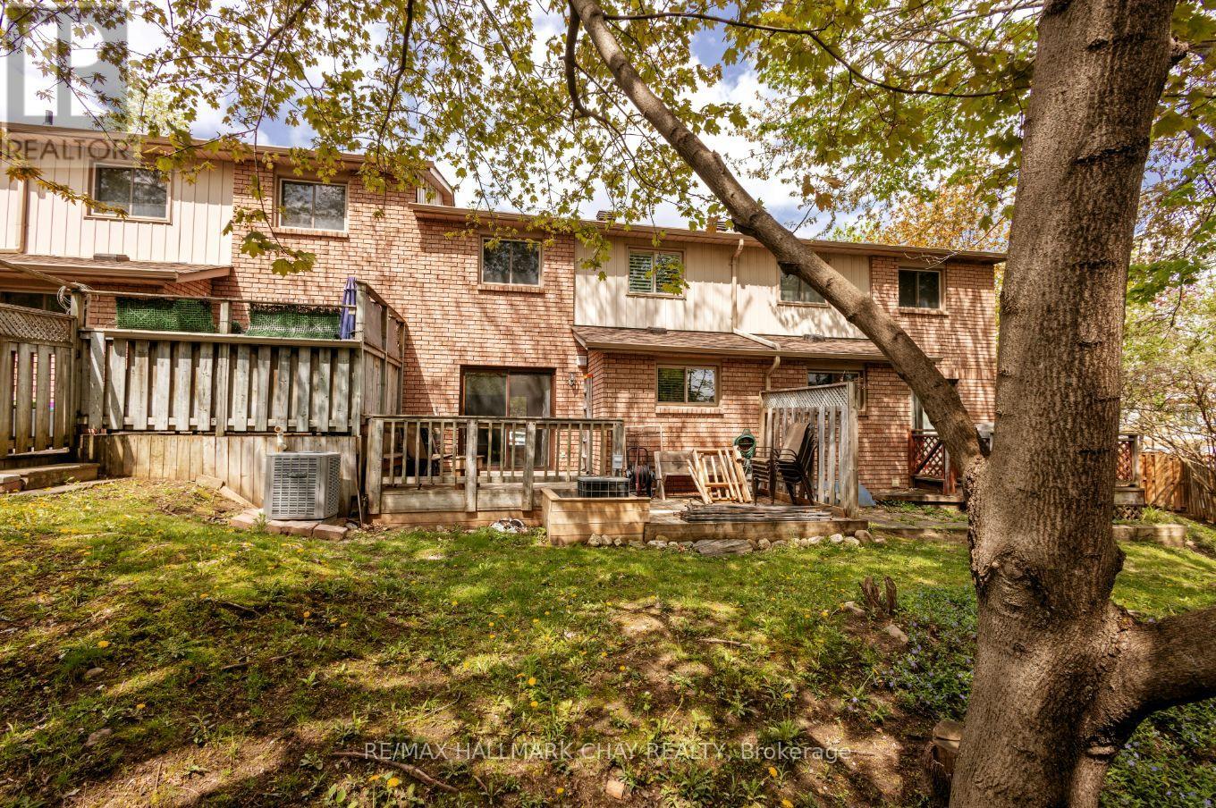 11 QUAIL CRESCENT - 28