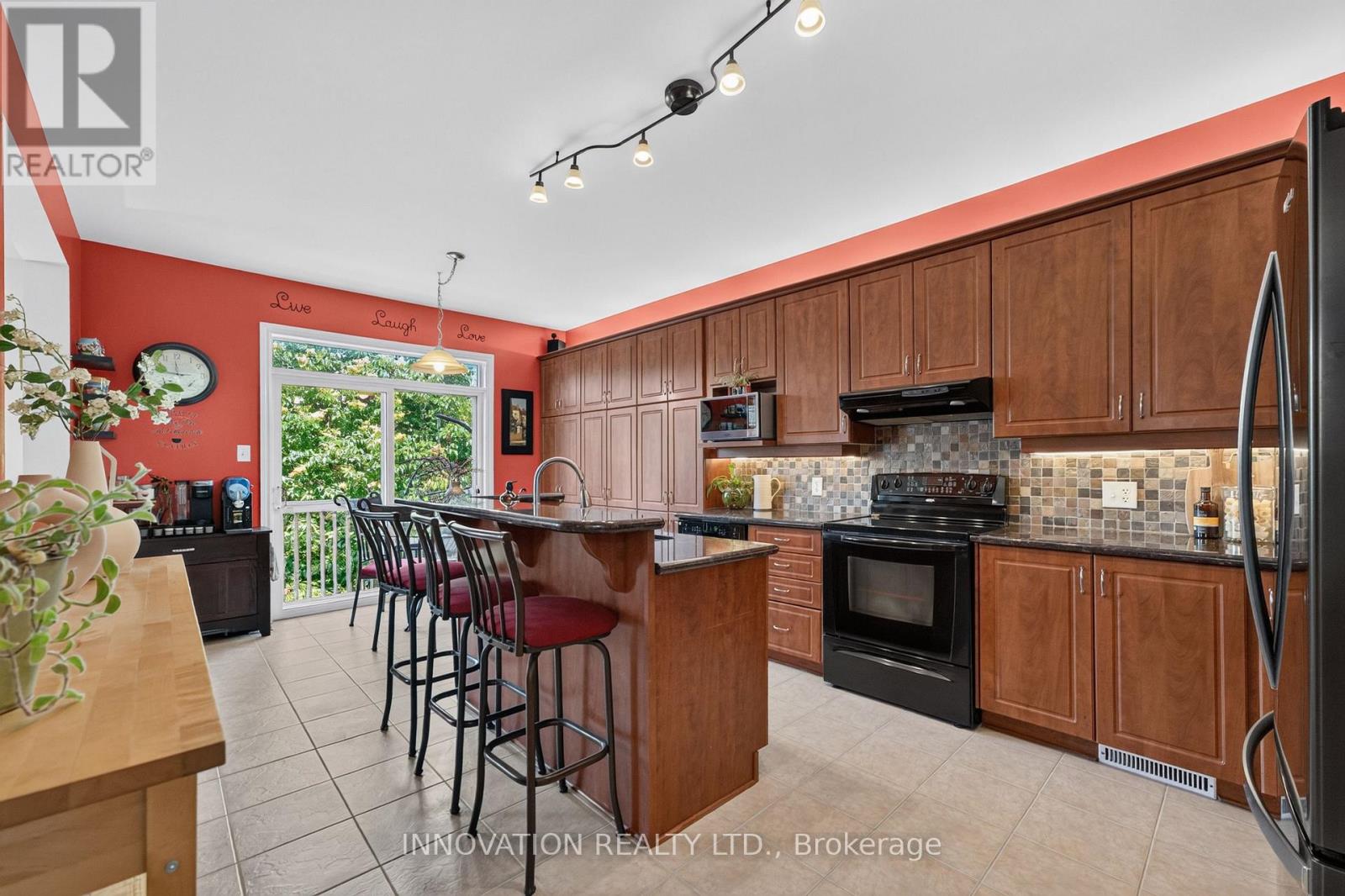 545 ROSEHILL AVENUE - 13