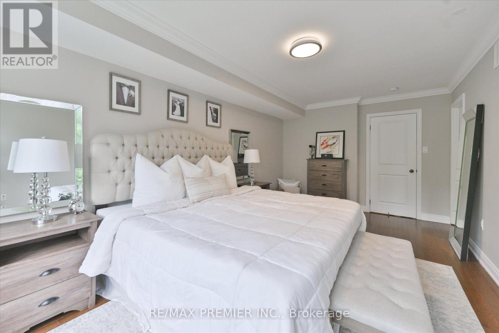 #114 1331 MAJOR MACKENZIE DRIVE - 16