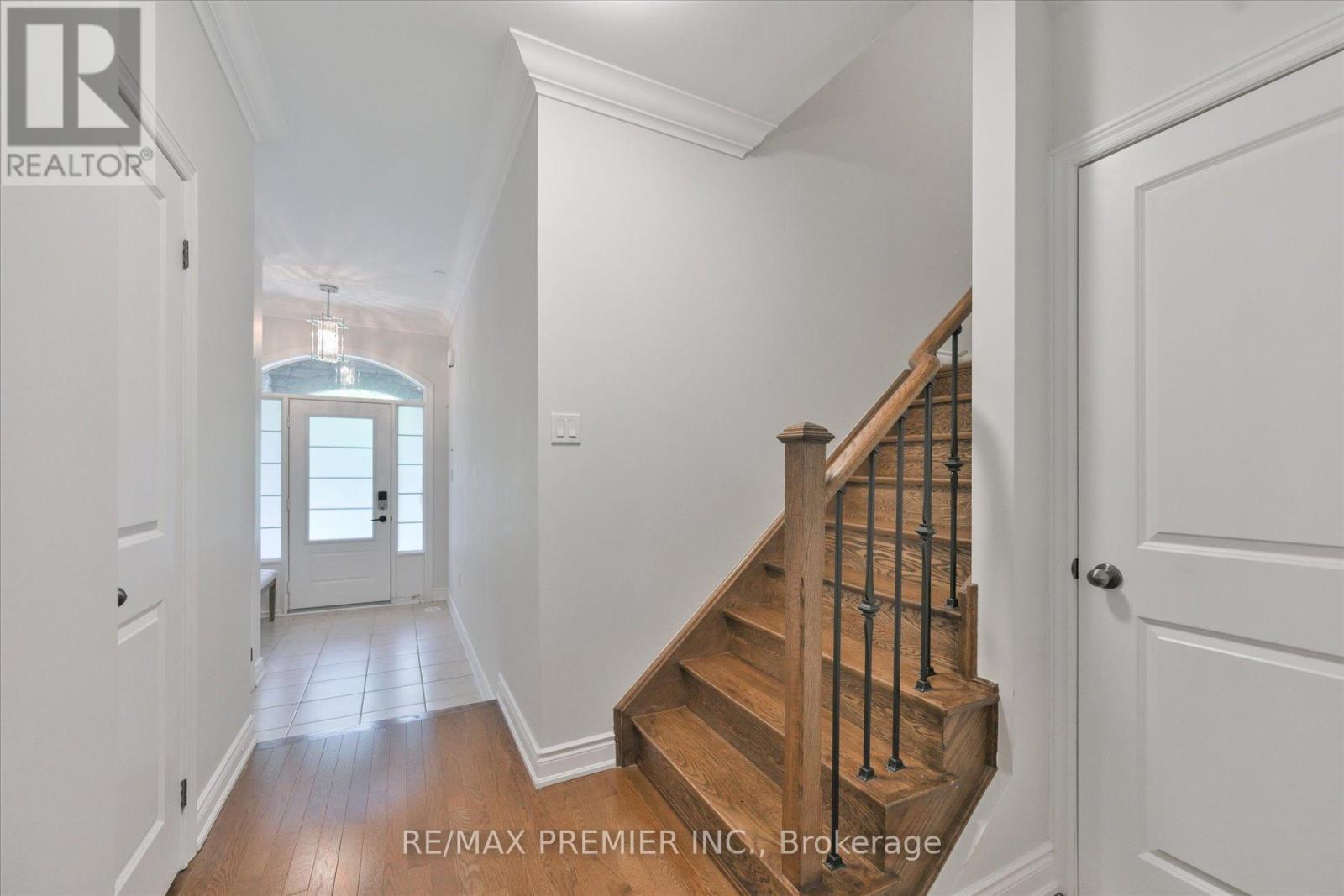 #114 1331 MAJOR MACKENZIE DRIVE - 14