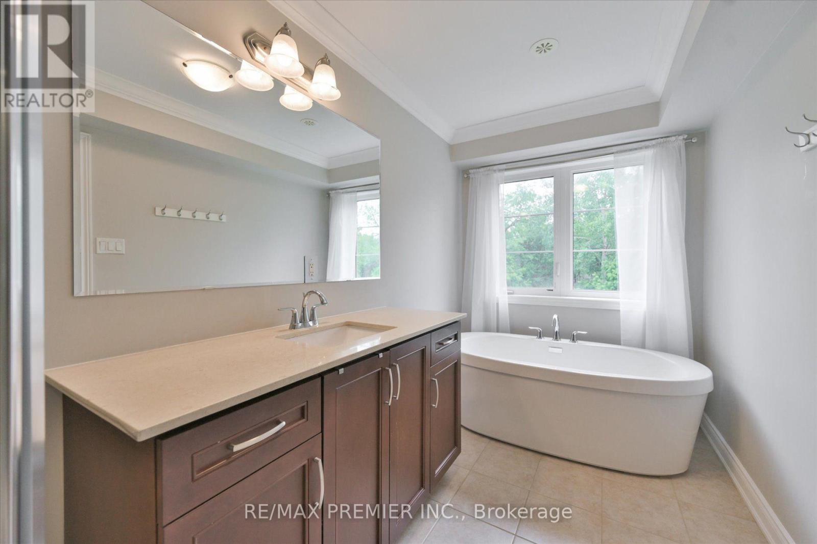 #114 1331 MAJOR MACKENZIE DRIVE - 18
